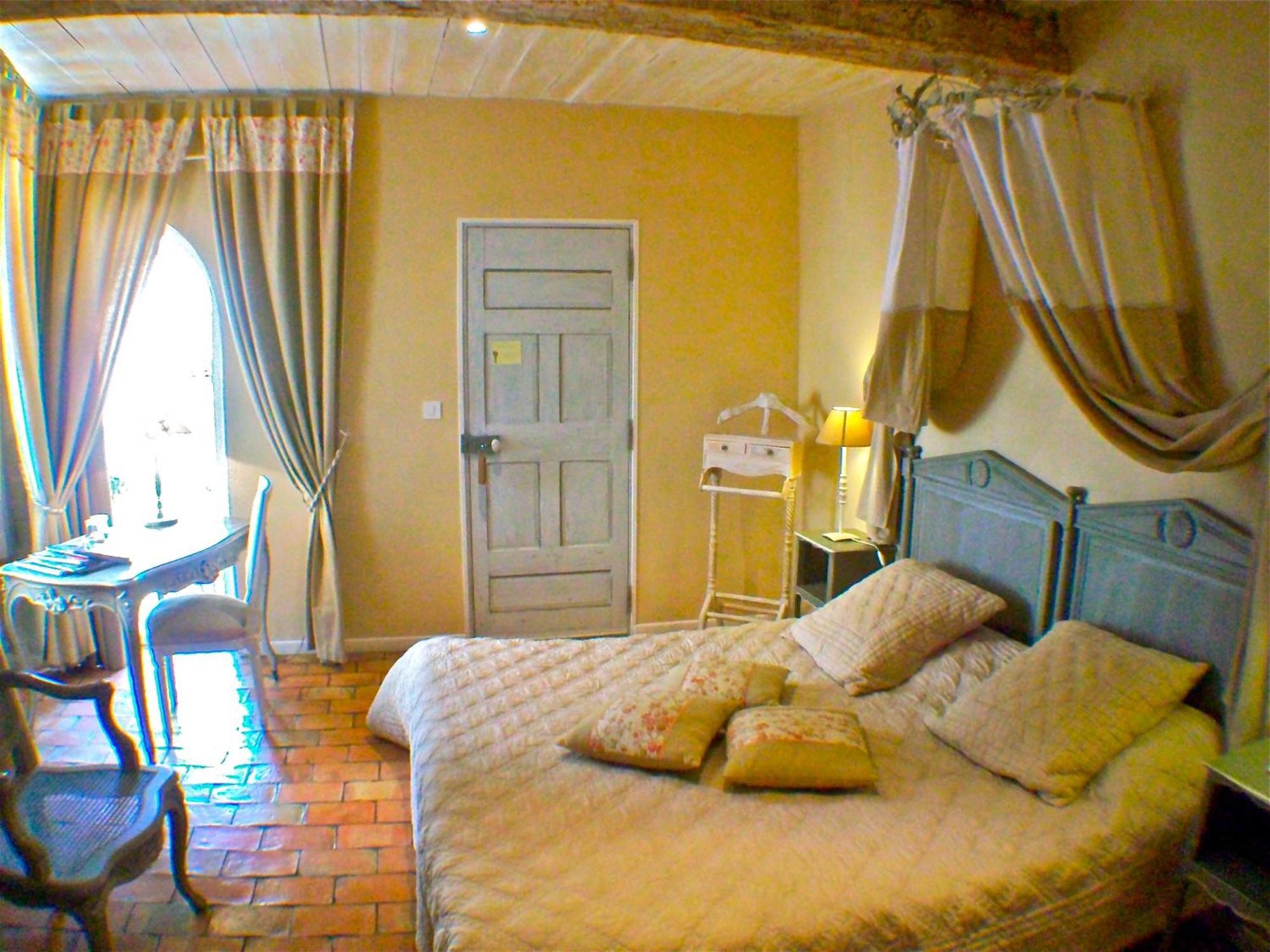 Bed and Breakfast Un Patio en Luberon Ansouis Exterior foto